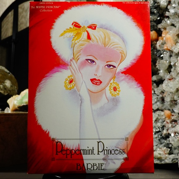 1994 BARBIE Winter PEPPERMINT PRINCESS DOLL - Picture 2 of 9